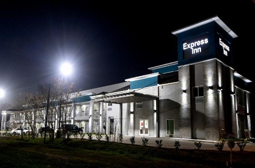 Express Inn - image 11