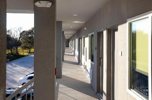 Express Inn - image 8