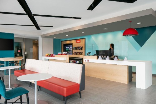 Avid Hotels - Roseville - Minneapolis North - image 3