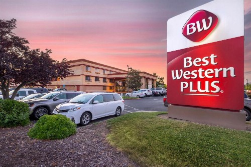 Best Western Plus Orchid Hotel & Suites - image 1