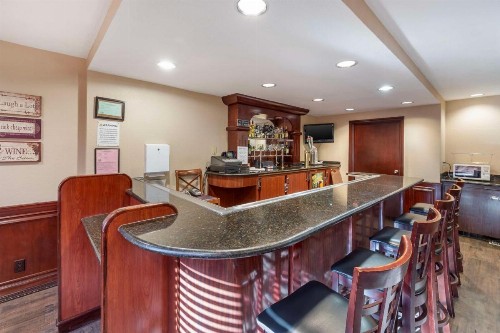 Best Western Plus Orchid Hotel & Suites - image 17