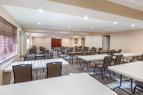 Best Western Plus Orchid Hotel & Suites - image 29