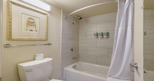 Best Western Roseville Inn - image 12