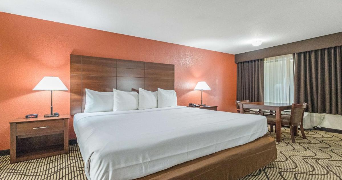 Best Western Roseville Inn - image 2