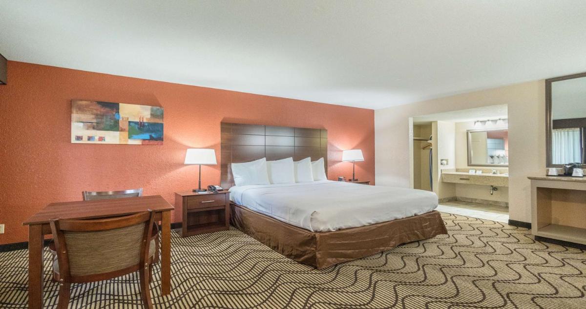 Best Western Roseville Inn - image 7