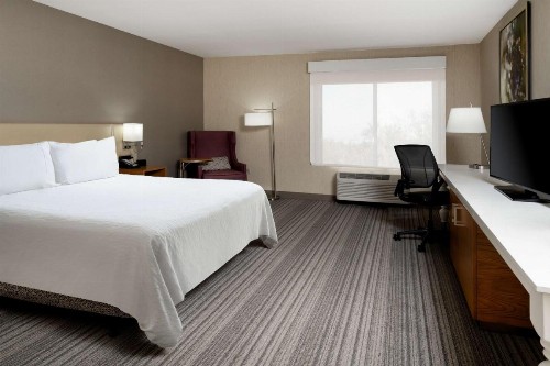 Hilton Garden Inn Roseville - image 16