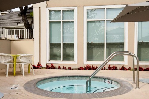 Hilton Garden Inn Roseville - image 23