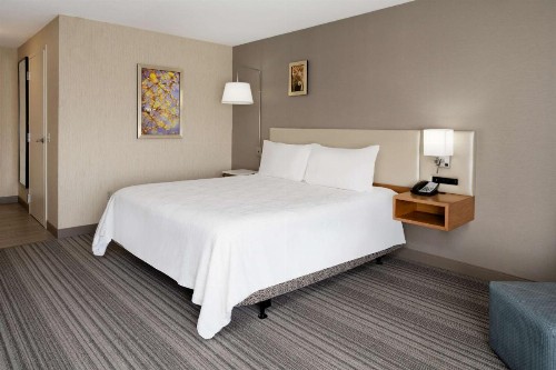 Hilton Garden Inn Roseville - image 45
