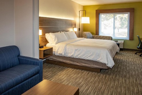 Holiday Inn Express Hotel & Suites Roseville - Galleria Area an IHG Hotel - image 21