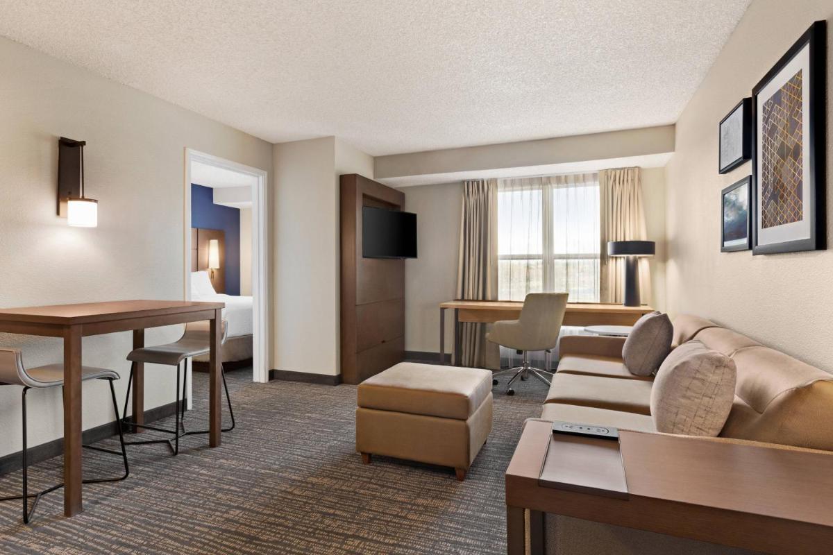 Residence Inn by Marriott Roseville - image 6