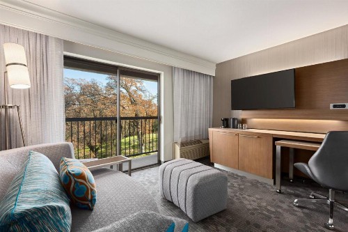 Courtyard by Marriott Roseville - image 12