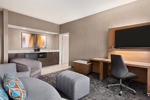 Courtyard by Marriott Roseville - image 13