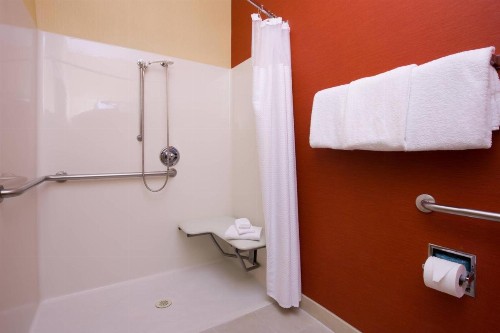 Courtyard by Marriott Roseville - image 14