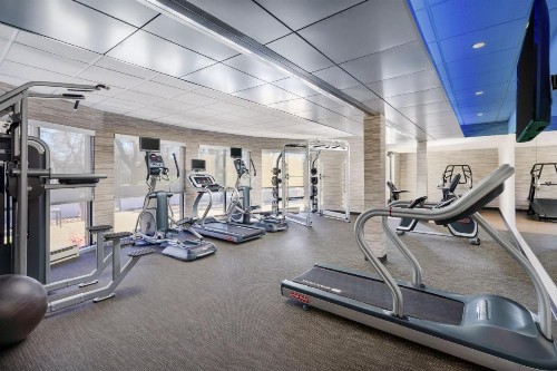 Courtyard by Marriott Roseville - image 29