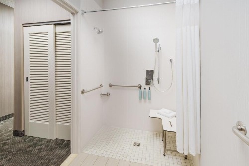 Courtyard by Marriott Roseville - image 35
