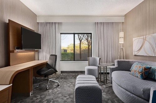 Courtyard by Marriott Roseville - image 41