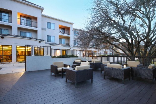 Courtyard by Marriott Roseville - image 6