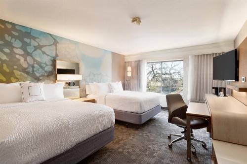 Courtyard by Marriott Roseville - image 7