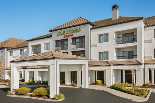 Courtyard by Marriott Roseville - image 8