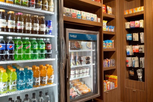 Fairfield Inn Roseville - image 12