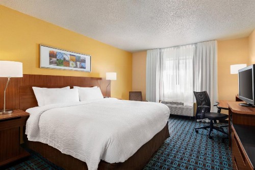 Fairfield Inn Roseville - image 14