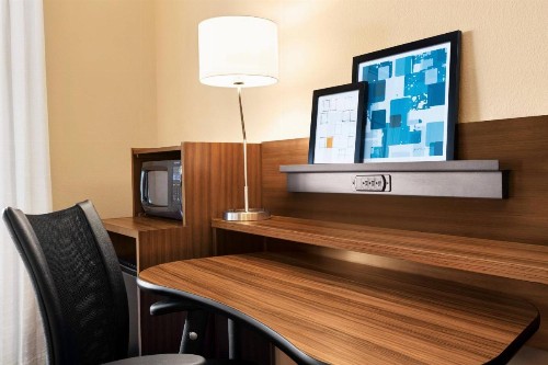 Fairfield Inn Roseville - image 2