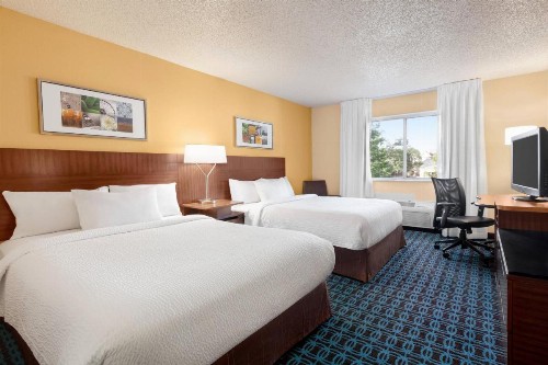 Fairfield Inn Roseville - image 22