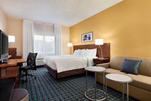 Fairfield Inn Roseville - image 23