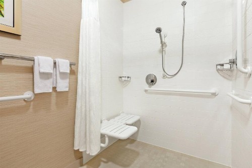 Fairfield Inn Roseville - image 6