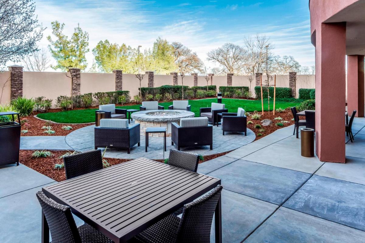 Courtyard by Marriott Roseville Galleria Mall/Creekside Ridge Drive - main image