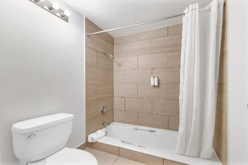 Heritage Inn Express Roseville - image 9
