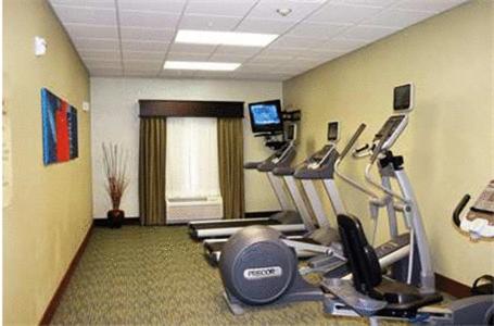Hampton Inn And Suites Roseville - image 4