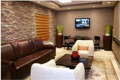 Hampton Inn And Suites Roseville - image 8