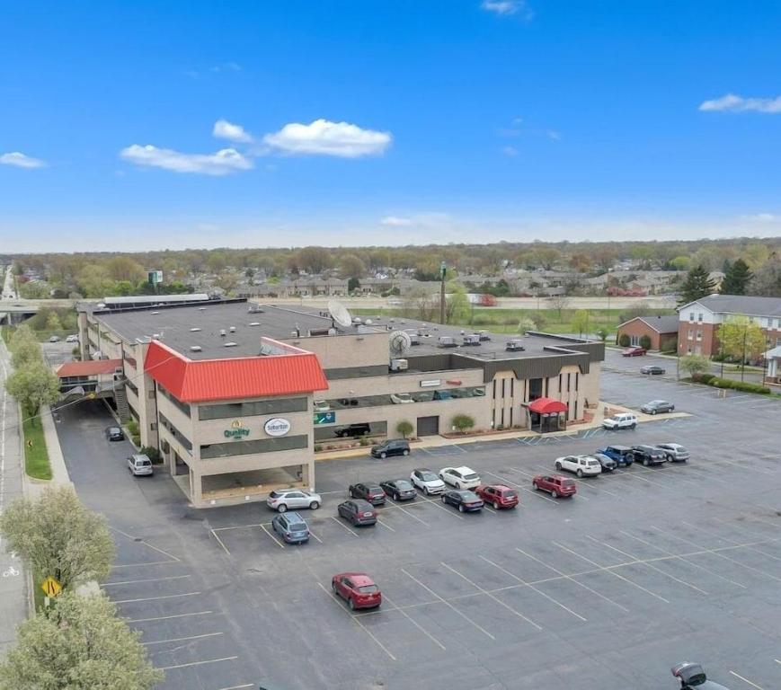 Quality Inn - image 3
