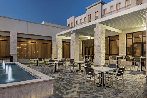 Embassy Suites by Hilton Round Rock - image 20