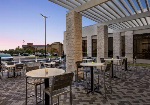 Embassy Suites by Hilton Round Rock - image 37