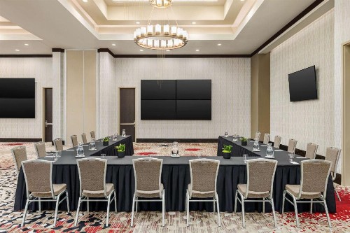 Embassy Suites by Hilton Round Rock - image 40