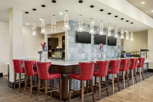 Embassy Suites by Hilton Round Rock - image 45