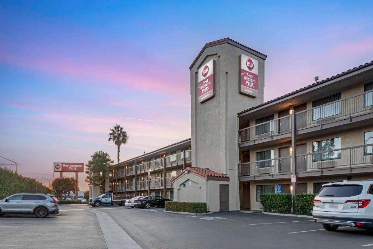 Best Western Plus Executive Inn - main image