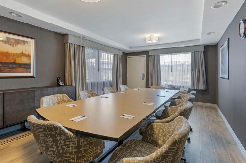 Best Western Plus Executive Inn - image 10