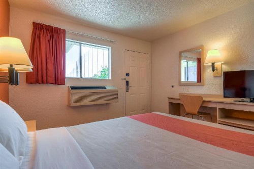 Motel 6-Rowland Heights CA - Los Angeles - Pomona - image 42