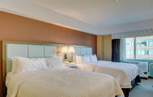 Hampton Inn & Suites Boston Crosstown Center - image 39