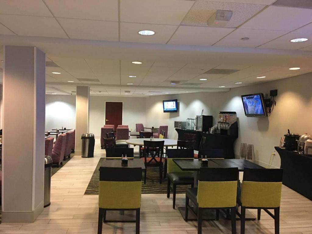 Best Western Plus Boston Hotel - image 5