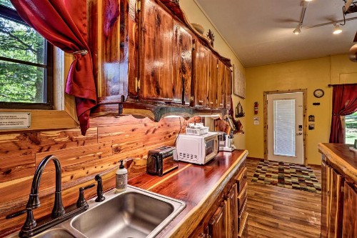 Royal Cabin: Outdoor Haven on Ouachita River! - image 8