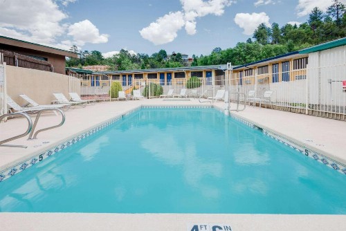 Travelodge by Wyndham Ruidoso - image 6