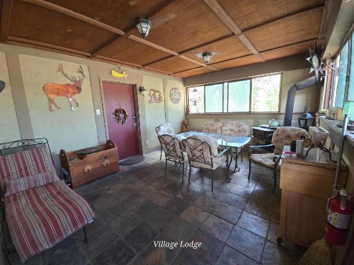 Village Lodge - image 24