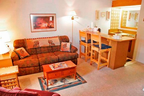Village Lodge - image 27