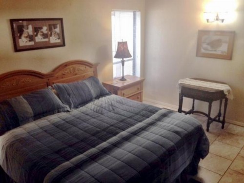 Village Lodge - image 32