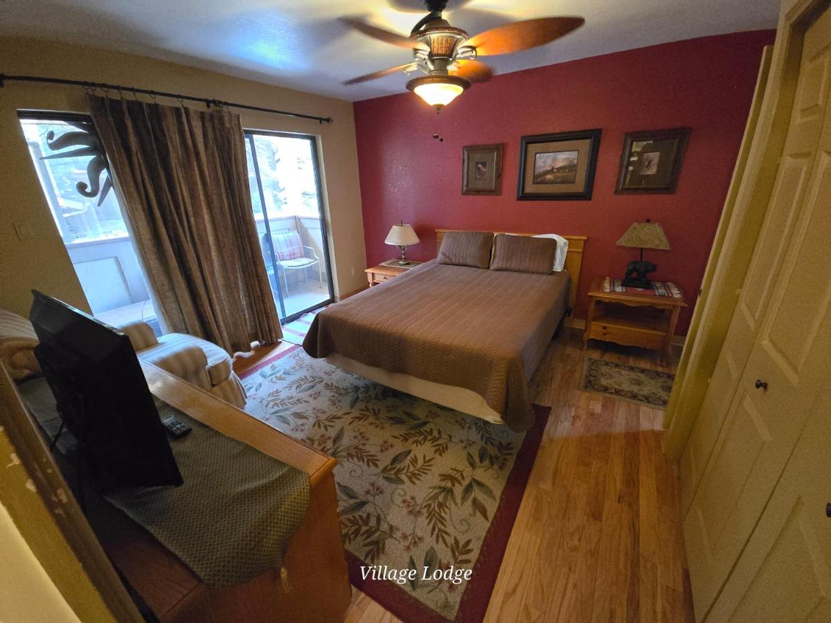 Village Lodge - image 5