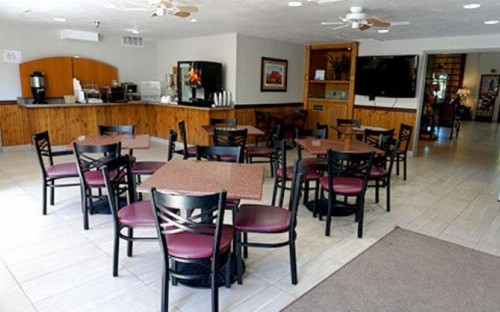 Ruidoso Mountain Inn - image 19